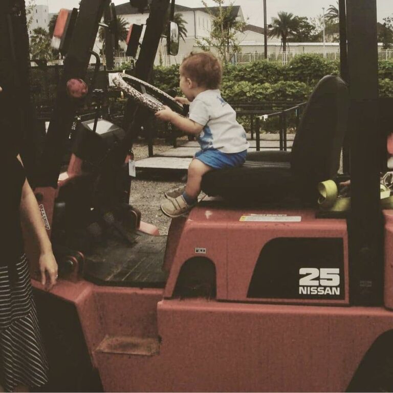 Driving the fork lift on site
