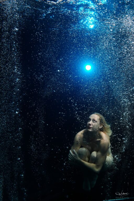 Mylena Leclercq underwater
